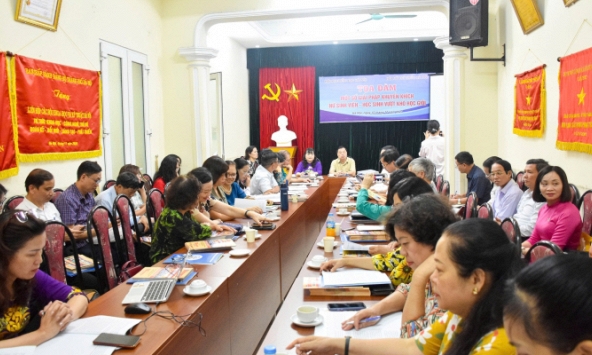 Một số giải pháp khuyến khích nữ sinh viên -  học sinh vượt khó học giỏi