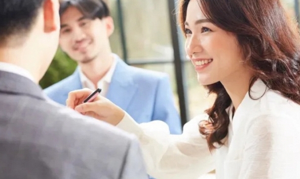 Từng 'thử chồng' giúp chị đồng nghiệp, tôi không ngờ lại ảnh hưởng tới chuyện trăm năm của mình