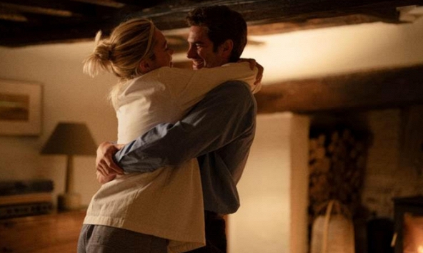 'Ngày Ta Đã Yêu'- Chuyện tình của Andrew Garfield và Florence Pugh mở màn ấn tượng, khán giả ví von “nỗi đau đẹp đẽ nhất màn ảnh cuối năm”