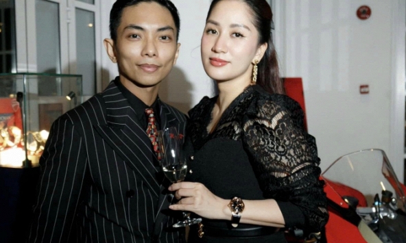 Đến khách sạn hẹn hò cùng Khánh Thi, Phan Hiển bị lễ tân ngăn lên phòng vì lý do dở khóc ở cười