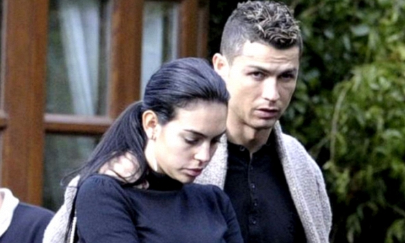 Bạn gái phải nhập viện 4 ngày vì bệnh nguy hiểm, Ronaldo quyết định nghỉ thi đấu
