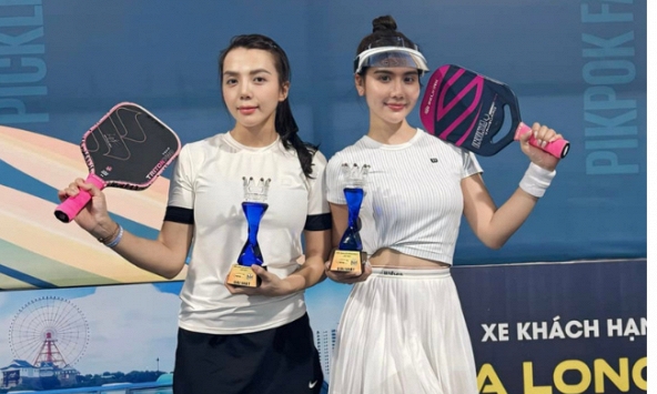 Huyền Lizzie vô địch giải pickleball: Thành quả mỹ mãn sau những ngày chăm chỉ lái xế hộp đi tập
