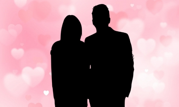 Cặp đôi Vbiz vướng nghi vấn bí mật hẹn hò và sống chung: Chính chủ có phản ứng này khi đồng nghiệp chúc phúc