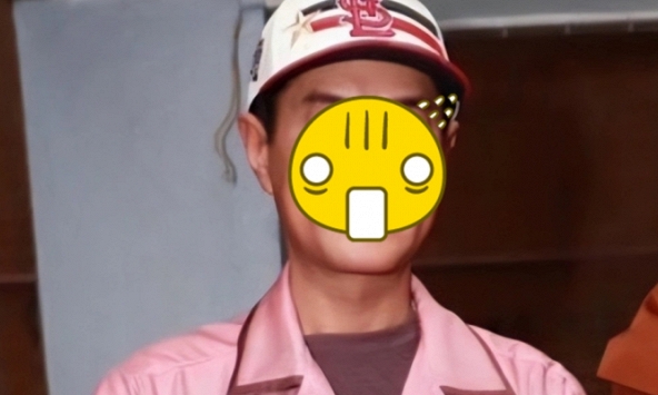 Nhan sắc biến dạng bị ví như 'quái vật' của nam thần đình đám hàng đầu showbiz