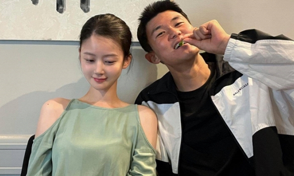 Sao bóng đá lương 300 tỷ bất ngờ ly hôn bà xã “nữ thần”: Từng là tất cả nhưng đổ vỡ vì một điều