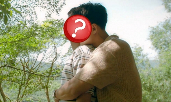 Bức ảnh chụp 2 nam diễn viên phim Việt giờ vàng khiến dân tình hoang mang tột độ 