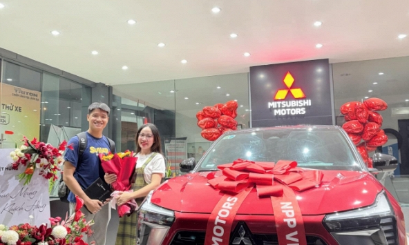 Cô giáo tiểu học mua xế hộp cho thủ môn đình đám U23 Việt Nam