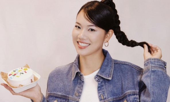 Ánh Viên tung ảnh đón sinh nhật tuổi 28: Xinh đẹp đến khó tin, 'flex' vòng 2 thon gọn, phong cách khác hẳn ngày thường