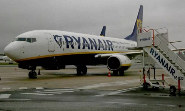 Hành khách co giật rồi đột tử giữa chuyến bay, máy bay phải hạ cánh khẩn cấp 