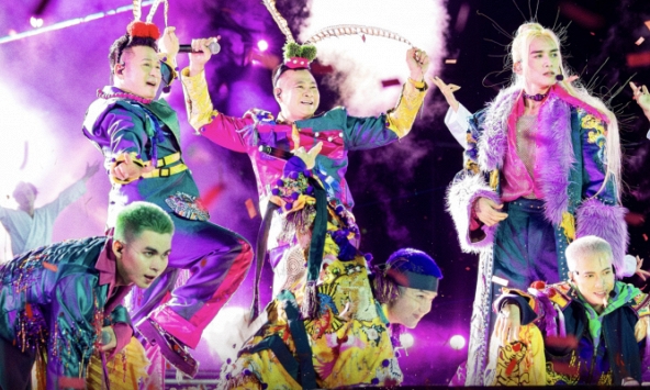 Mua vé 80 triệu đồng/lần ở Concert 'Anh trai vượt ngàn chông gai' thì được gì? 