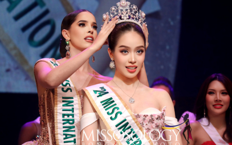 Đoạn clip quá khứ của Hoa hậu Thanh Thủy bất ngờ hot rầm rộ