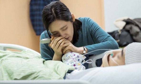 Phó giáo sư 37 tuổi đã qua đời vì bệnh bạch cầu, để lại lời nhắc đến bệnh viện ngay khi có 6 dấu hiệu