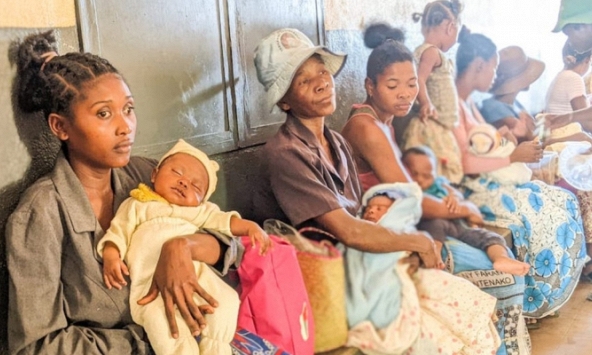 UNFPA kêu gọi ba vấn đề cấp thiết đối với phụ nữ trong bối cảnh thiên tai