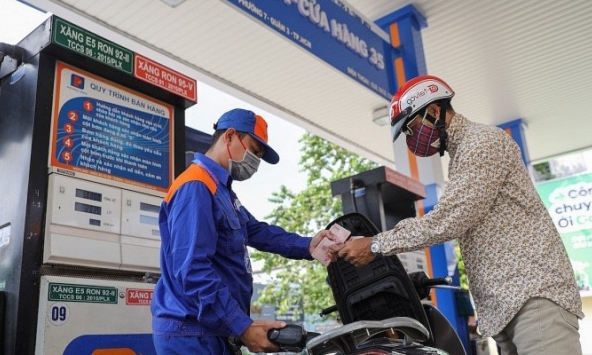 Giá xăng dầu đồng loạt tăng từ 15 giờ chiều nay (28/11)