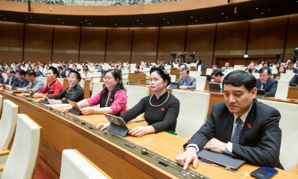 Thông qua Luật Dữ liệu: Nền tảng vững chắc cho Chuyển đổi số Quốc gia