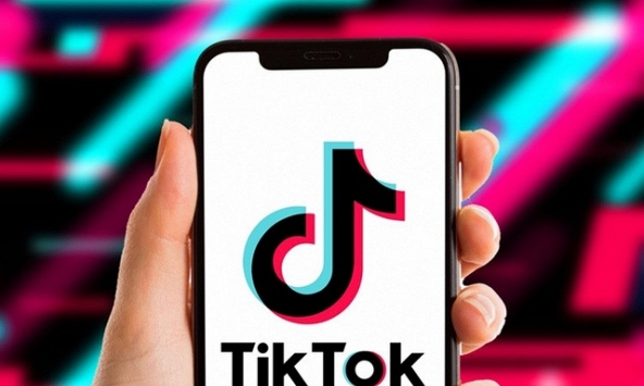 TikTok cấm trẻ dưới 18 tuổi dùng filter làm đẹp