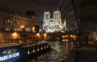 Nhà thờ Đức Bà Paris chính thức mở cửa trở lại sau 5 năm 