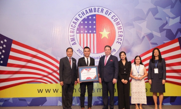 Herbalife Việt Nam nhận giải thưởng Trách Nhiệm Xã Hội Doanh Nghiệp của AmCham năm thứ bảy liên tiếp