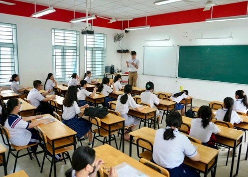 TPHCM đề xuất miễn học phí bậc THCS từ năm học 2024-2025