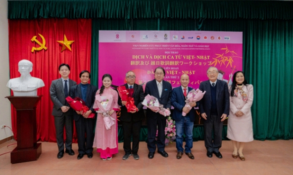 Đông đảo các nhà khoa học, các nghệ sỹ trình diễn và thảo luận về ngôn ngữ, văn hoá Việt Nam - Nhật Bản