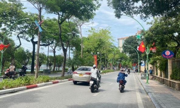 Miền Bắc trưa chiều hửng nắng, trời rét