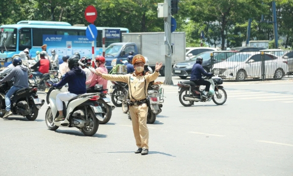 Hà Nội lập 143 chốt chống ùn tắc giao thông dịp Tết năm 2025