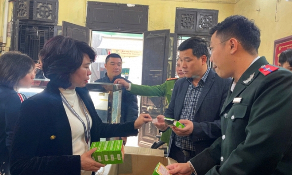 Hà Nội yêu cầu tạm dừng hoạt động cơ sở bánh cốm Nguyên Ninh