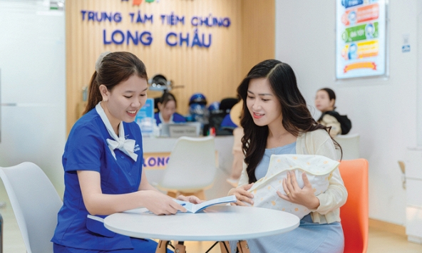 Đảm bảo an toàn tiêm chủng, FPT Long Châu mạnh tay đầu tư vào công nghệ thông minh