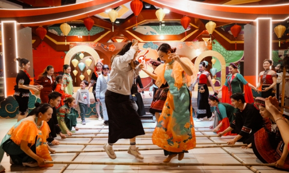 Hạ Long “hot” nhất mùa du lịch Tết Ất Tỵ ở miền Bắc