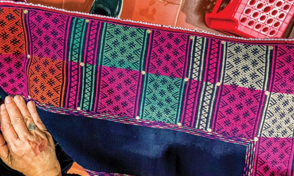 Thổ cẩm Lô Lô, niềm tự hào và… nỗi lo