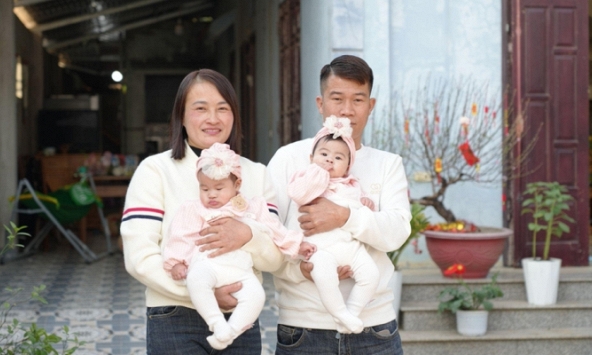 Mùa xuân “đầu tiên” sau 12 năm là vợ chồng son