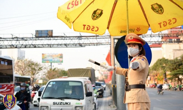 Phân luồng giao thông phục vụ Chương trình nghệ thuật “Rực rỡ Thăng Long”