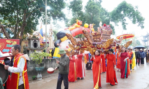 Thủ tướng Chính phủ yêu cầu thực hiện nếp sống văn minh, an toàn, tiết kiệm trong Lễ hội xuân năm 2025