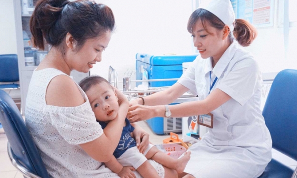 Triển khai chiến dịch tiêm chủng vắc xin phòng, chống dịch sởi năm 2025