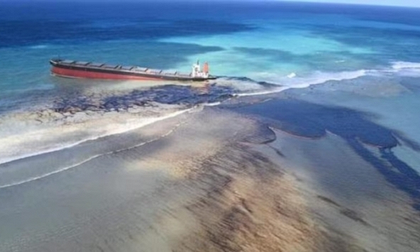 Vật liệu nano, công cụ mạnh mẽ ứng phó sự cố tràn dầu ven biển