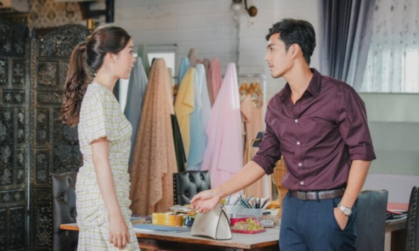 11h đêm thấy tôi vẫn nấu nướng 'hầu hạ chồng', bố ruột liền cầm xô nước lạnh hất thẳng mặt con rể, tuyên bố một câu sắc lạnh