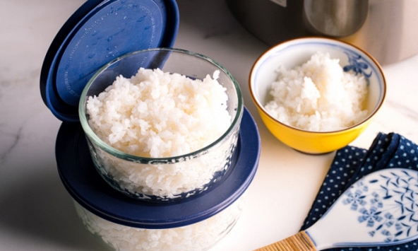 Những sai lầm thường gặp dễ sinh bệnh khi dùng cơm nguội