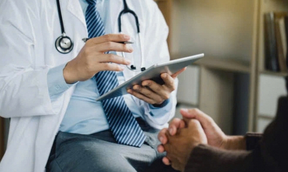 AI có thể viết báo cáo phẫu thuật chính xác hơn cả bác sỹ?