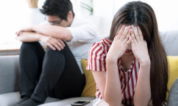 Tôi khủng hoảng tinh thần khi chồng U45 đột ngột thất nghiệp, vậy mà anh nói: 'Em là người làm cản đường công danh của chồng'