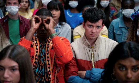 Xem phim 'Sex Education', tôi hoảng loạn nhận ra lý do con gái thường tự nhốt mình trong phòng: Một lỗi sai khiến con phải điều trị TÂM THẦN