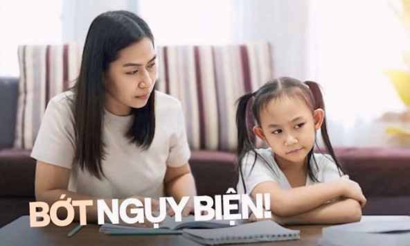 LẠ LÙNG! Muốn con học tốt, được điểm cao nhưng bảo kèm con học thì nhiều cha mẹ lại 'nhảy dựng' lên