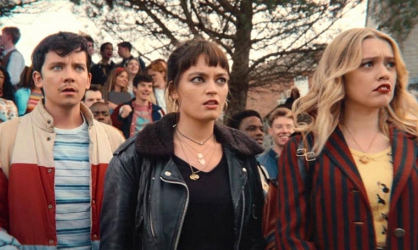 Xem phim 'Sex Education' lần thứ 3, tôi hoảng hốt nhận ra nỗi đau sau câu hỏi của con trai: 'Mẹ có phải mẹ ruột của con?'