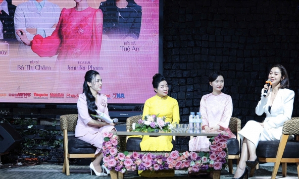 Nhìn lại những khoảnh khắc ấn tượng tại talk show 'Hoa hồng kể chuyện'