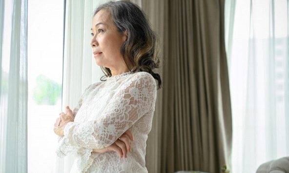 Tối nào con rể cũng pha cho mẹ vợ một ly sữa ấm, tôi điếng người và không dám uống khi vô tình biết âm mưu phía sau