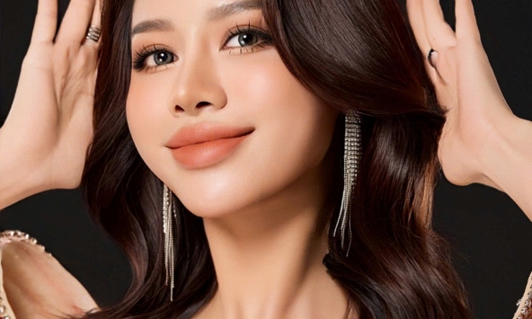 Á hậu Bùi Huyền: “Tôi muốn trở thành người truyền cảm hứng cho phụ nữ hiện đại dám theo đuổi ước mơ và không giới hạn vẻ ngoài”