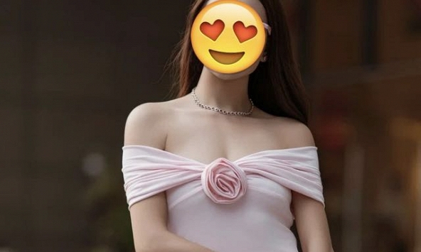 Sao Việt vừa bị tạm hoãn xuất cảnh: Từng bỏ du học chọn làm mẹ đơn thân, dạy con 'phải đủ độc lập, làm chủ cuộc đời mình'