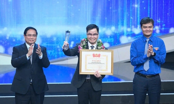 Hai nhà khoa học được vinh danh Gương mặt trẻ Việt Nam tiêu biểu 2024