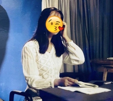 Bức ảnh 1 người đẹp Việt 29 năm trước bỗng gây sốt: Từng từ chối theo bố về Bộ Ngoại Giao, từ học hành đến xuất thân đều đỉnh