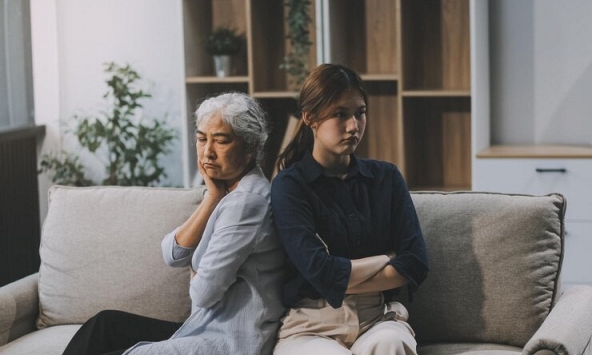 Tôi vừa đăng tin bán nhà, cô giúp việc đã bỏ ra 3 tỷ để mua, nhưng biết người đứng sau mà tôi bàng hoàng, ăn ngủ không yên