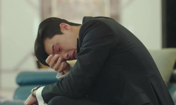 Ngày mẹ vợ nằm viện, tôi biếu 50 triệu nhưng bà không nhận mà cầu xin tôi buông tha vợ khiến mọi người đổ dồn ánh mắt về tôi